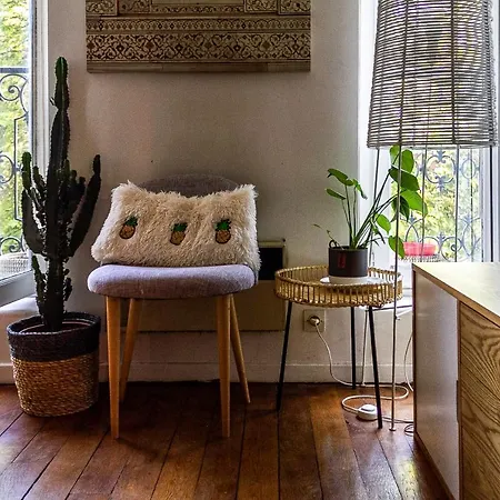 Quiet And Bright Apt Close To Pere Lachaise