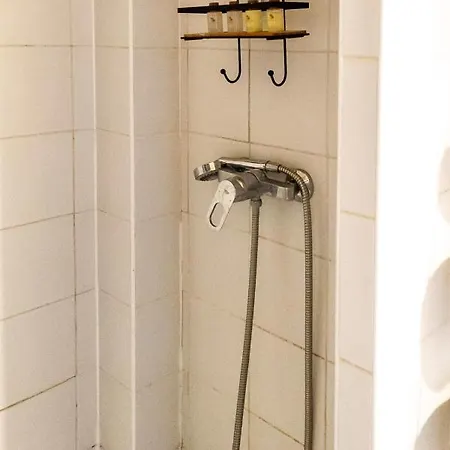 Quiet And Bright Apt Close To Pere Lachaise *